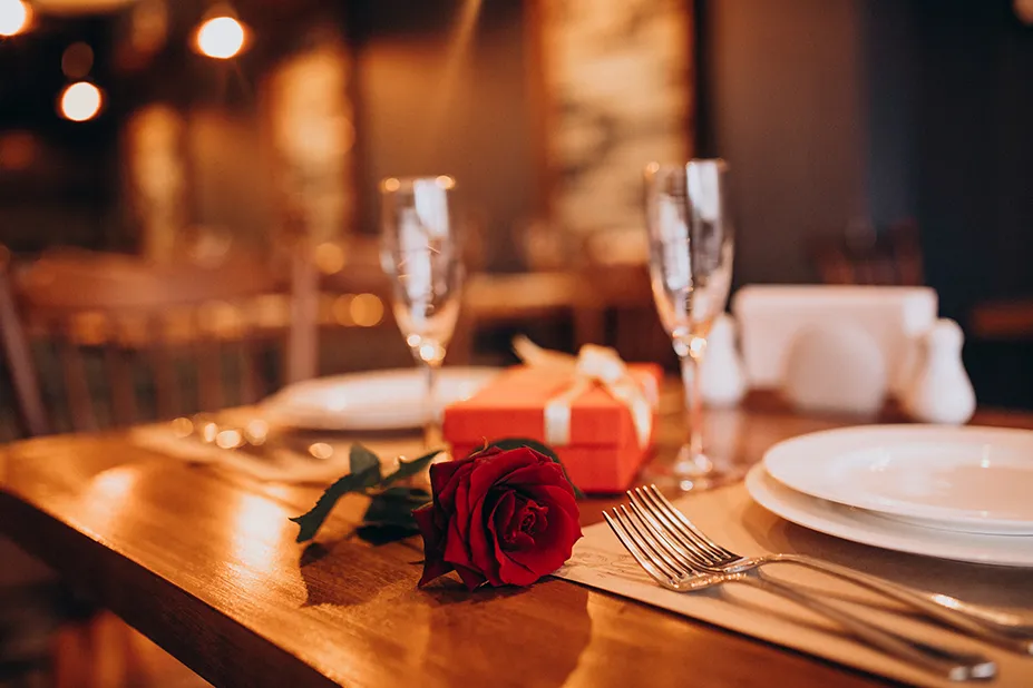 Saint-Valentin : les secrets d’un dîner romantique à la maison réussi